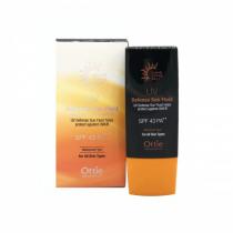 Флюїд для обличчя і тіла сонцезахисний водостійкий Ottie UV Defense Sun Fluid SPF43, 50 мл